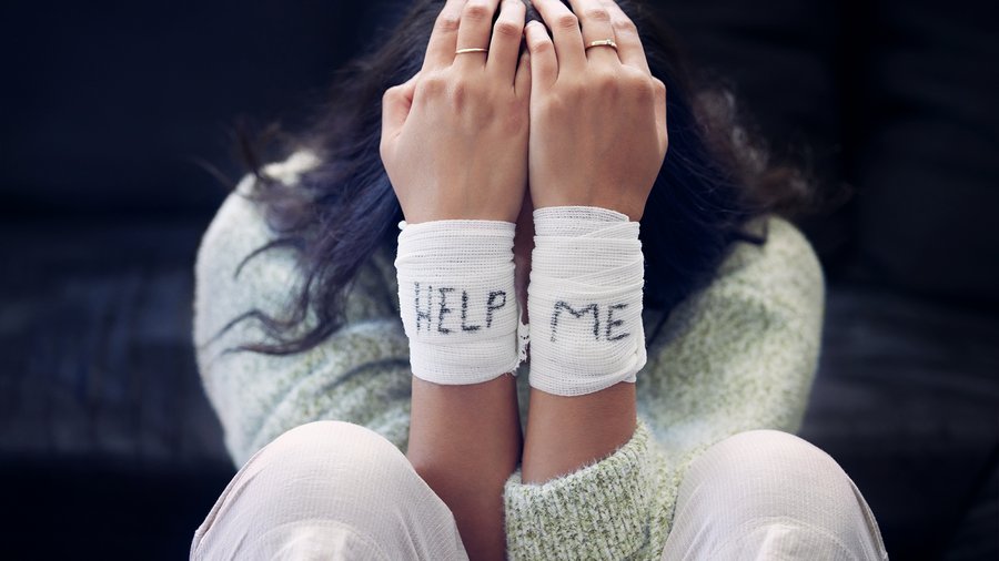 Самоушкоджувальна поведінка: чому виникає та як розпізнати (до дня обізнаності про самоушкодження)